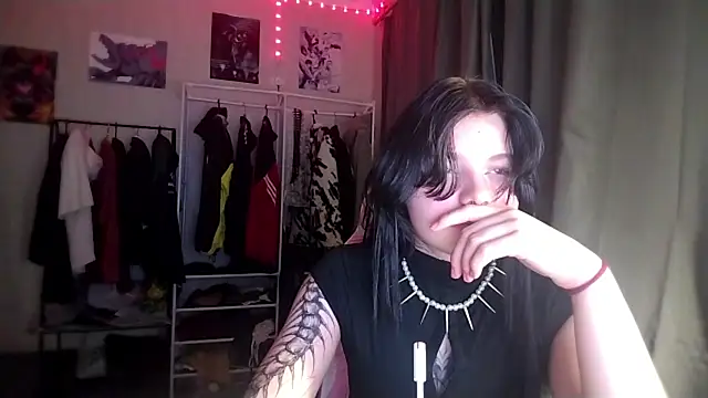 VeIvetLure online show from May 2026 05:09:02 PM