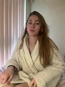 Snapshot of daisycollins chatting on July 2026 02:36:01 AM daisycollins online show from July 2026 02:36:01 AM