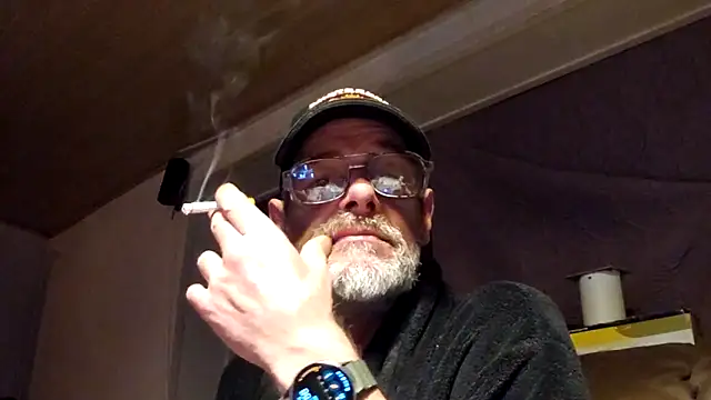 Snapshot of Stillefugl chatting on May 2026 03:01:01 AM Stillefugl online show from May 2026 03:01:01 AM