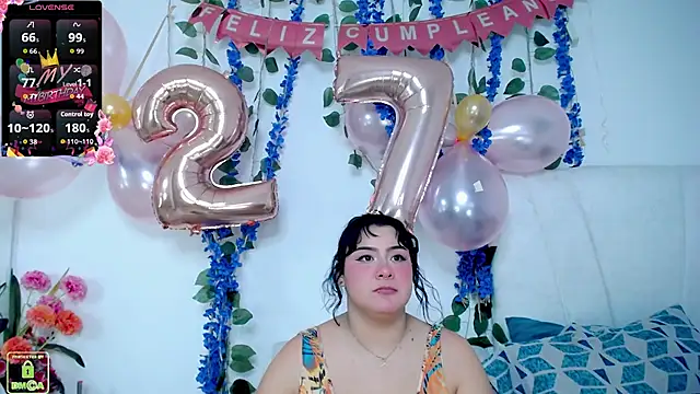 Snapshot of Azumi_Cosplay_ chatting on May 2026 09:53:01 PM Azumi Cosplay online show from May 2026 09:53:01 PM