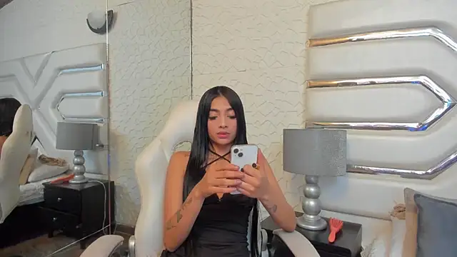 KattyLilli online show from June 2026 02:38:01 AM