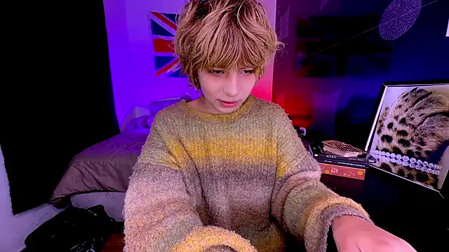 Aronn 44 online show from July 2026 11:03:02 AM
