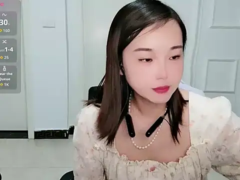 Zouzou-66 online show from May 2026 02:58:01 PM