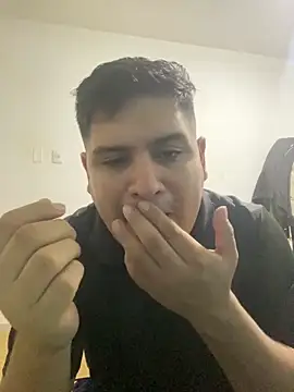 MenSexPeru online show from May 2026 03:45:02 AM