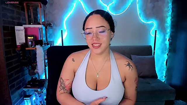 liz martins1 online show from May 2026 04:07:02 AM