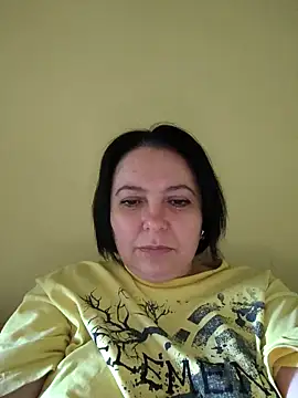 EmmaEmmy40 online show from May 2026 03:41:02 PM