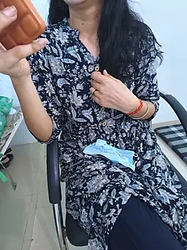 zoya baby  online show from June 2026 06:54:02 AM