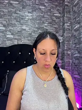 Cloe-Fire online show from May 2026 11:15:01 AM