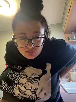 bigmommadiaa online show from June 2026 11:44:01 PM