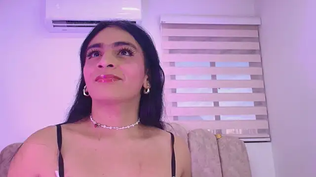 Malaia thompson  online show from May 2026 12:00:01 PM