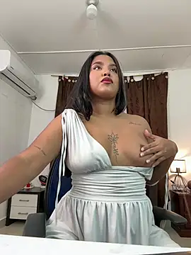 Just lilah online show from May 2026 10:17:02 PM