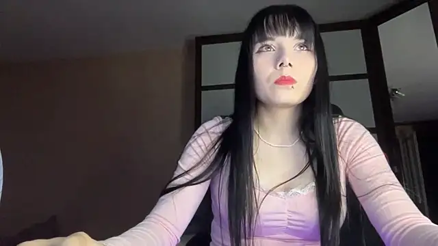 gothicq online show from May 2026 06:13:01 PM