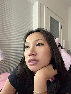 petiteTai online show from June 2026 03:29:02 AM