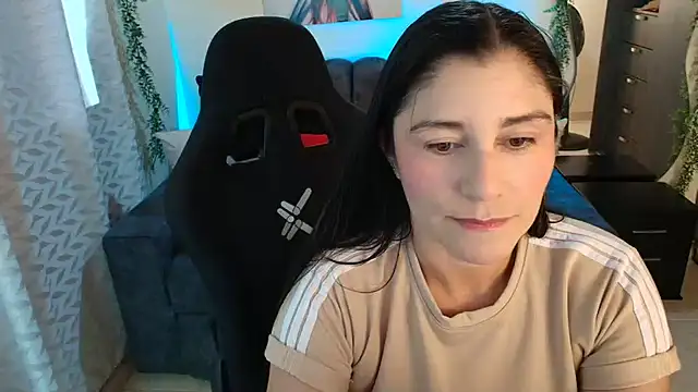 LUCYMILF SEXY online show from June 2026 05:57:01 PM