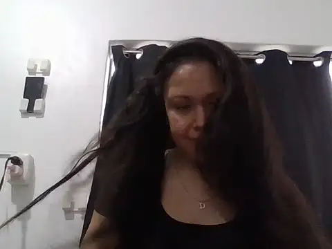 KeniaLuna online show from July 2026 09:14:01 PM