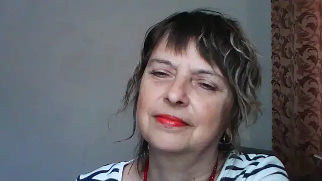 Snapshot of ElizabethGorden chatting on May 2026 10:09:02 AM ElizabethGorden online show from May 2026 10:09:02 AM