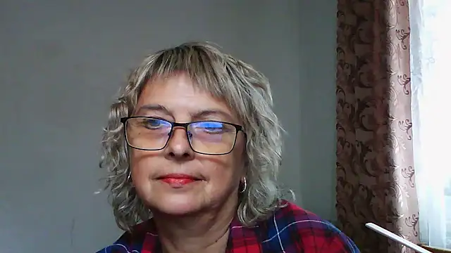 Snapshot of ElizabethGorden chatting on July 2026 11:17:02 AM ElizabethGorden online show from July 2026 11:17:02 AM