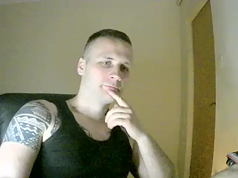 MacMillan69 online show from May 2026 10:48:01 PM