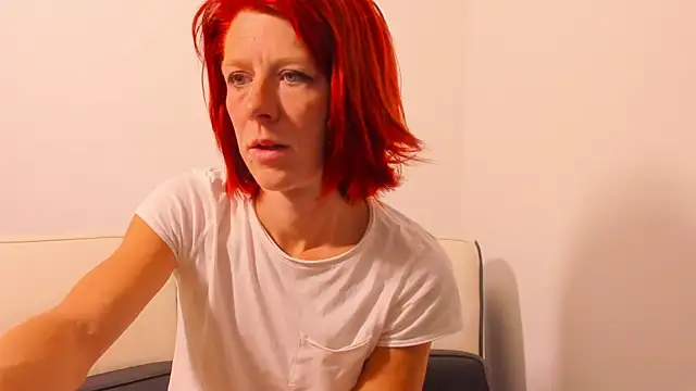 PoppyBoop online show from June 2026 06:22:02 AM