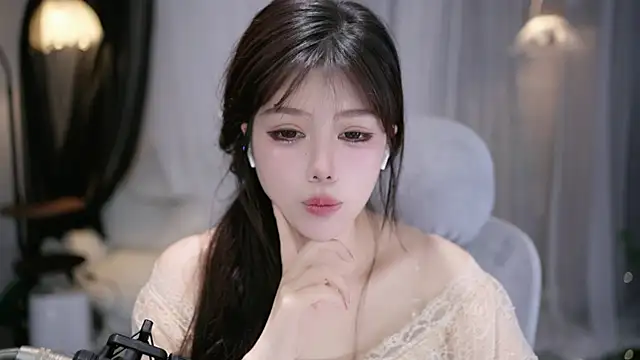 Cecily2 online show from May 2026 04:51:01 AM