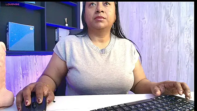 Rachell Carter online show from June 2026 04:59:01 AM