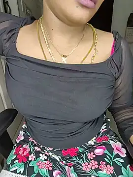 Tamil  Thara003 online show from June 2026 06:10:01 PM