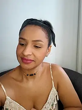 mell0102 online show from May 2026 02:45:01 PM