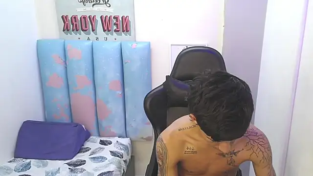 Snapshot of liam_play chatting on May 2026 03:14:02 AM liam play online show from May 2026 03:14:02 AM