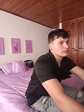 Wildseductor1 online show from June 2026 08:59:02 PM