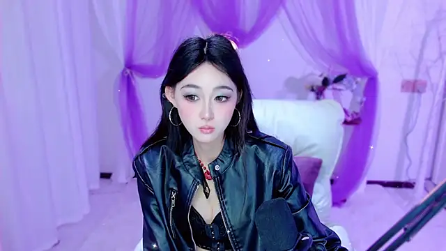 Tili Lucky online show from May 2026 12:18:01 AM
