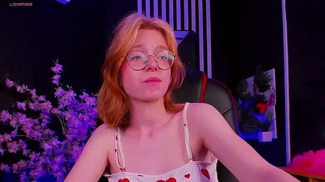 FoxxyyPolly online show from June 2026 05:35:02 AM