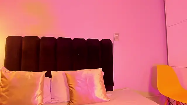 PeytonRouse1 online show from May 2026 08:49:02 PM