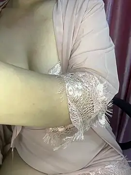 Novita-09 online show from May 2026 01:25:02 AM