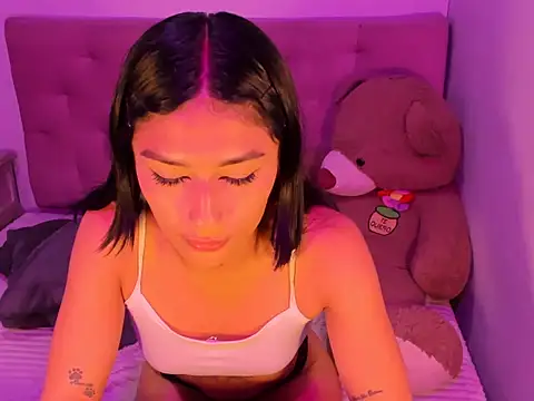 ChellFoxx online show from June 2026 03:19:02 AM