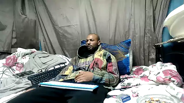 Camodick online show from April 2026 04:12:02 PM