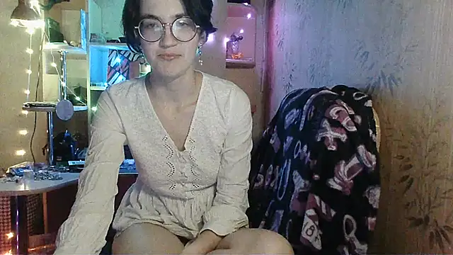 Snapshot of Alessa_Kiss chatting on May 2026 03:19:02 PM Alessa Kiss online show from May 2026 03:19:02 PM