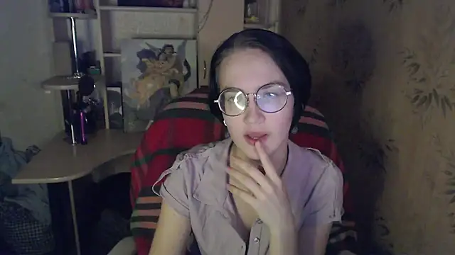 Snapshot of Alessa_Kiss chatting on May 2026 05:21:02 PM Alessa Kiss online show from May 2026 05:21:02 PM