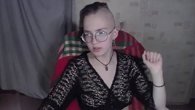 Snapshot of Alessa_Kiss chatting on June 2026 01:54:02 PM Alessa Kiss online show from June 2026 01:54:02 PM