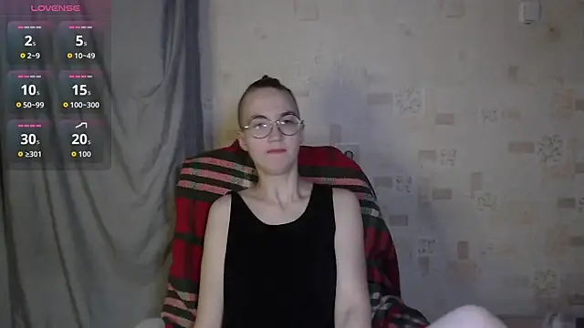 Snapshot of Alessa_Kiss chatting on June 2026 10:07:01 AM Alessa Kiss online show from June 2026 10:07:01 AM