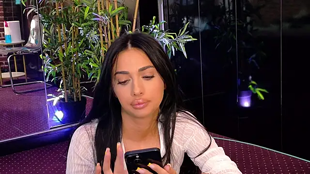 VanessaVosss online show from June 2026 05:17:02 PM