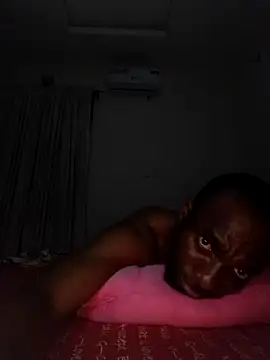 Snapshot of Iyke740 chatting on May 2026 04:21:02 AM Iyke740 online show from May 2026 04:21:02 AM