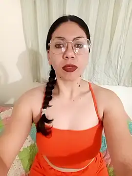 Mia essence online show from June 2026 11:38:02 AM