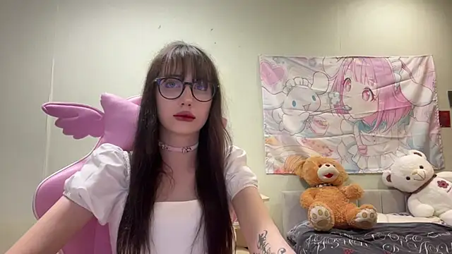 SleepyKristi online show from May 2026 05:10:01 PM