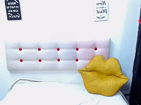 whitneynaugthyxxxx online show from June 2026 10:01:02 PM