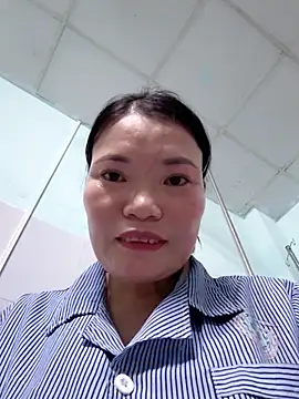 Snapshot of -Trici- chatting on June 2026 02:02:02 AM -Trici- online show from June 2026 02:02:02 AM