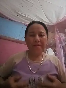 Snapshot of girl_cute69 chatting on June 2026 12:06:02 PM girl cute69 online show from June 2026 12:06:02 PM