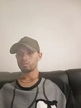 Snapshot of mikebig17 chatting on June 2026 01:17:02 PM mikebig17 online show from June 2026 01:17:02 PM