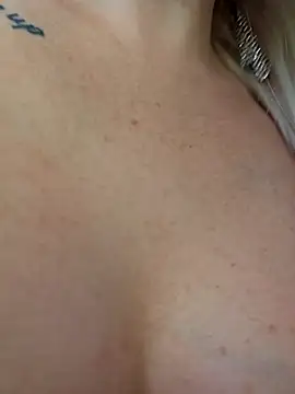 MILFBARBY online show from May 2026 07:13:02 AM