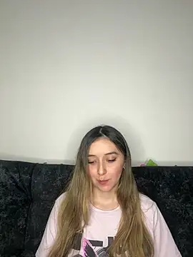 Sarisloves online show from July 2026 07:56:02 AM