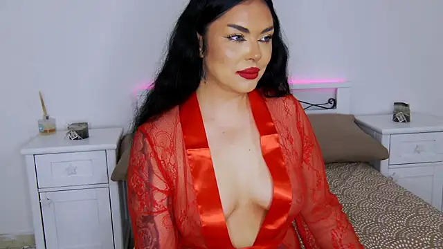 Snapshot of LiliKittenn chatting on May 2026 02:19:02 AM LiliKittenn online show from May 2026 02:19:02 AM